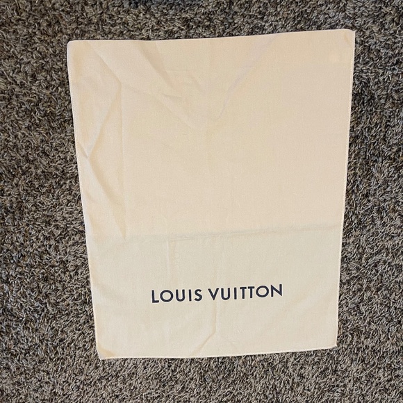 Louis Vuitton Dust Bag - Picture 2 of 3